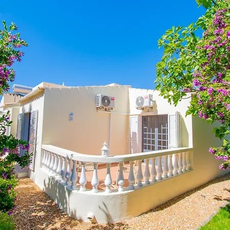 Casa Do Livromento *